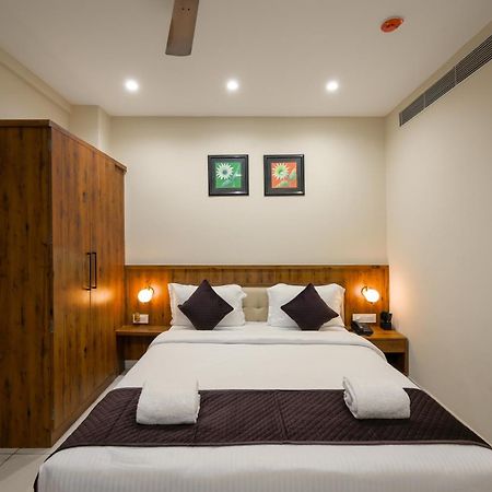 The Shivalik Hotel บูบันเนสชวาร์ ภายนอก รูปภาพ