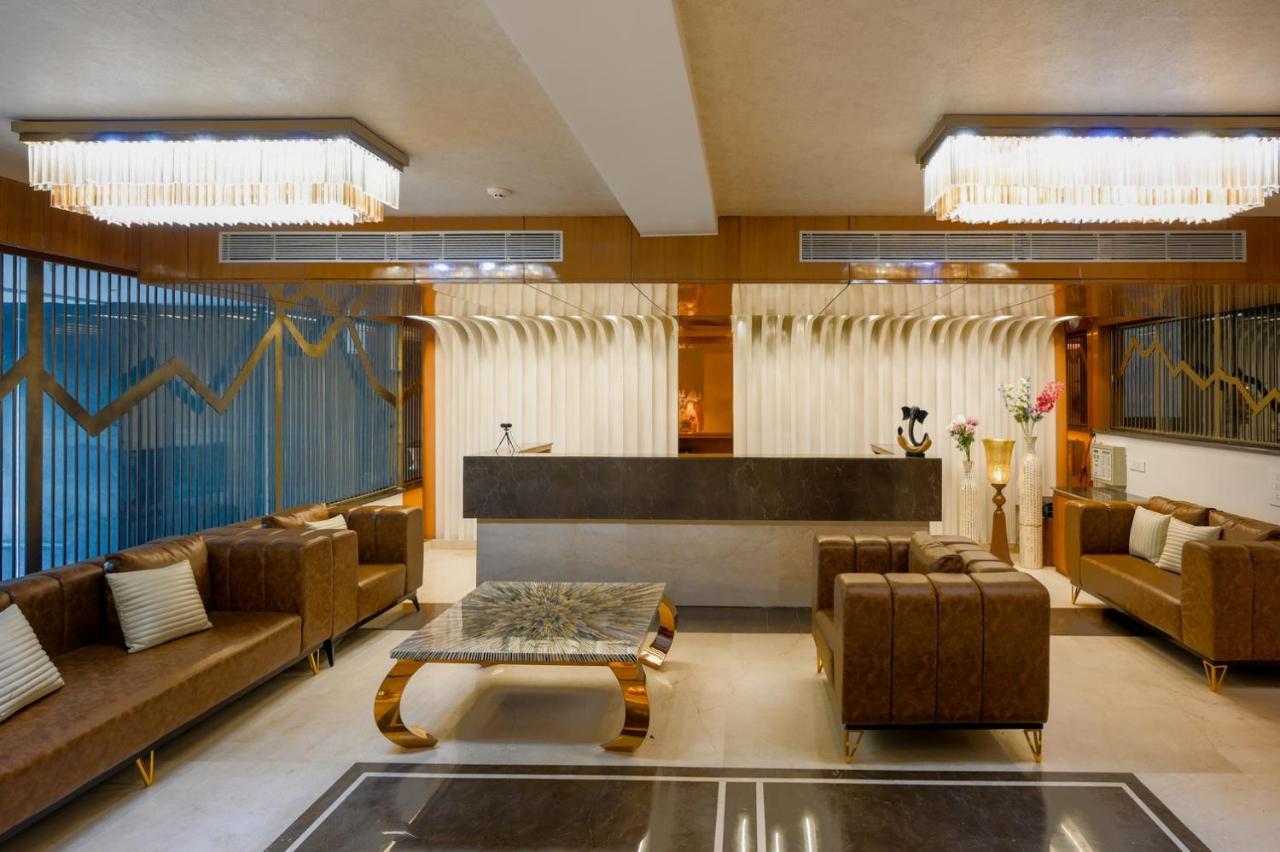The Shivalik Hotel บูบันเนสชวาร์ ภายนอก รูปภาพ